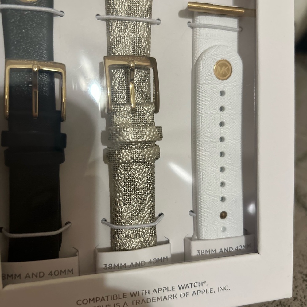 Michael Kors Women’s Watch Strap Set - Black, Gold, White - Picture 3 of 6